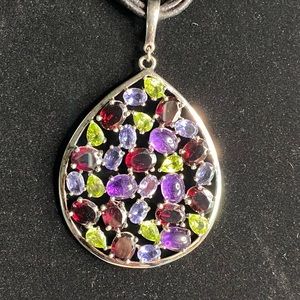 Sparkling Gemstone Pendant Necklace